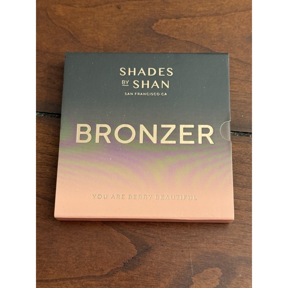 Shades by Shan You are Berry Beautiful latte Bronzer contour 7g Full Size